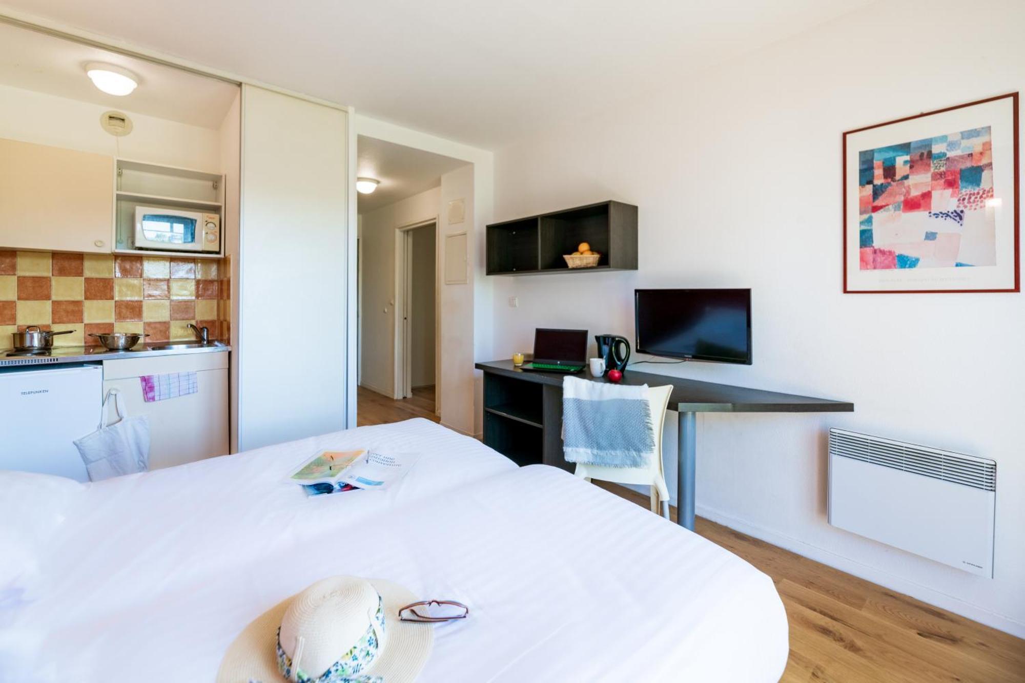 Cerise Valence Aparthotel Valence  Kültér fotó