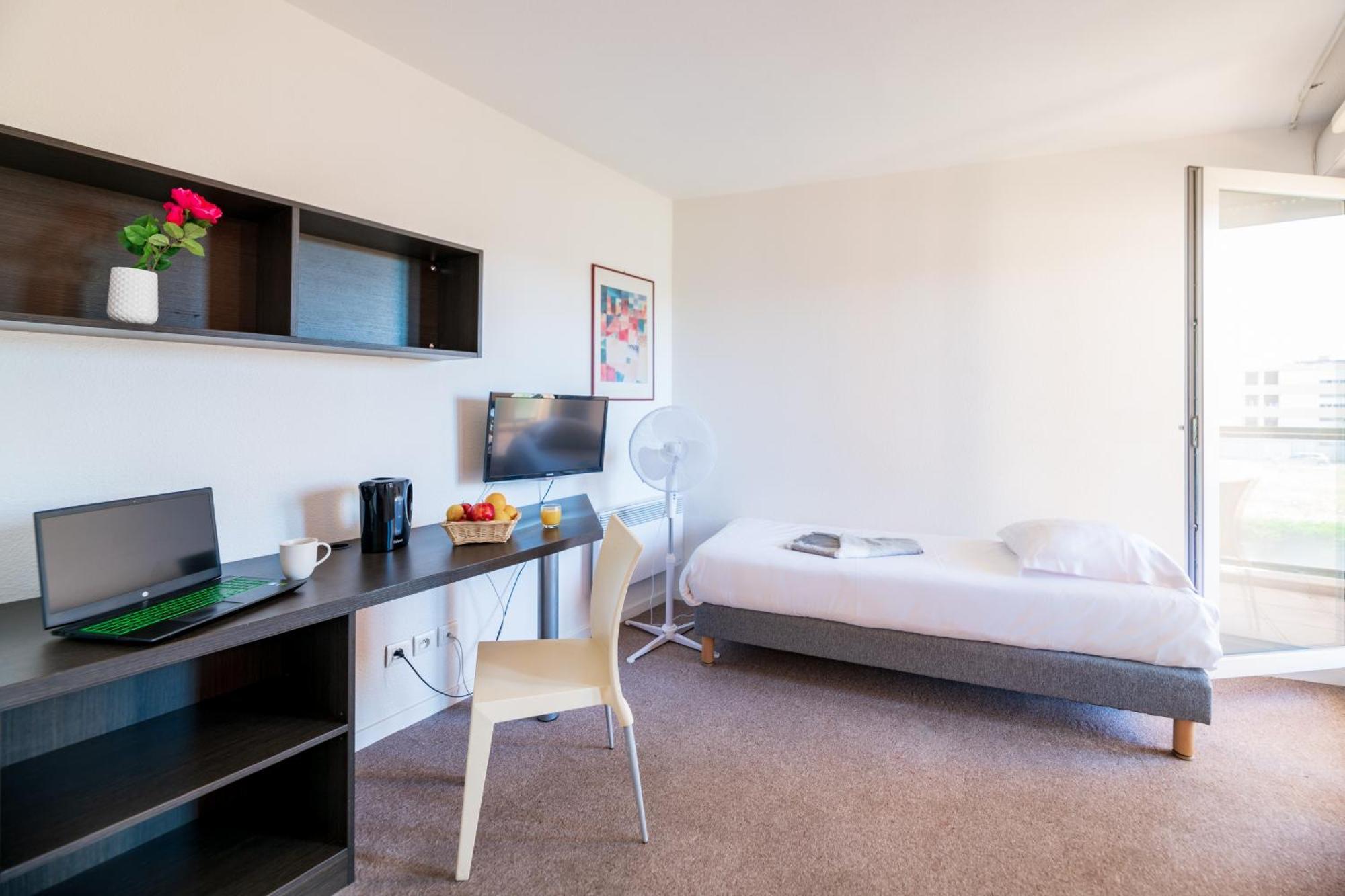 Cerise Valence Aparthotel Valence  Kültér fotó